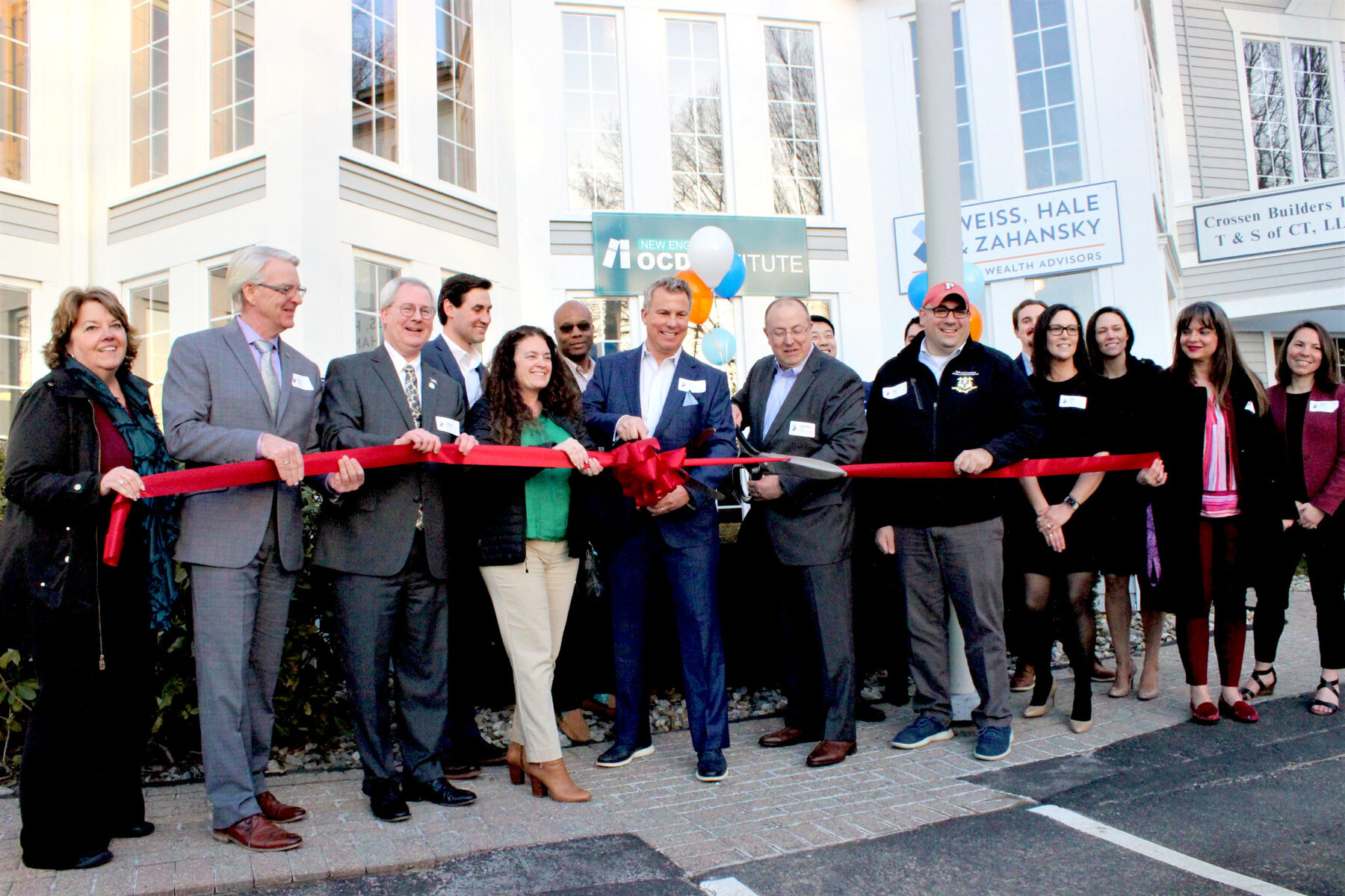 WHZ Strategic Wealth Advisors ribbon cutting